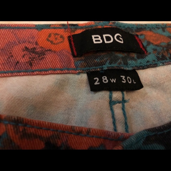 BDG flowered jeans sz 28 3 for 10. Last day - Picture 5 of 8